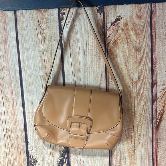 Cole Haann purse - Picture 1 of 7